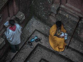 探秘拉萨，尸体客栈的神秘之旅